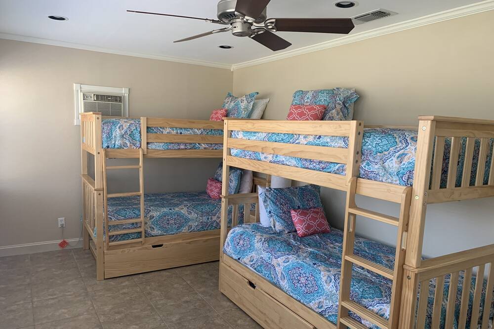 Photo of Bedroom in Holly Lake Ranch
