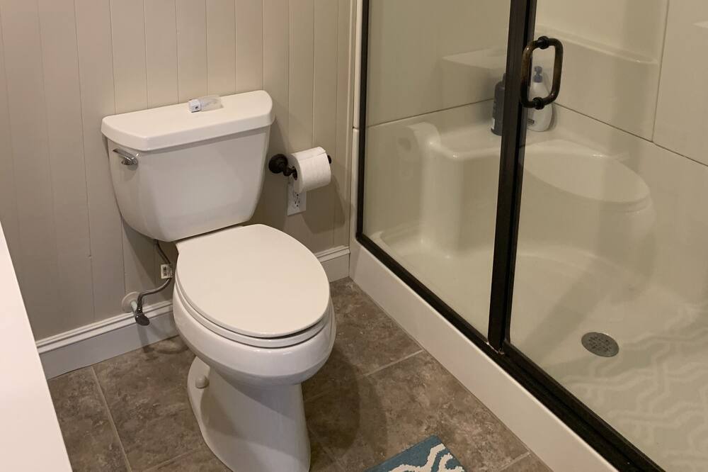 Photo of Bedroom in Holly Lake Ranch