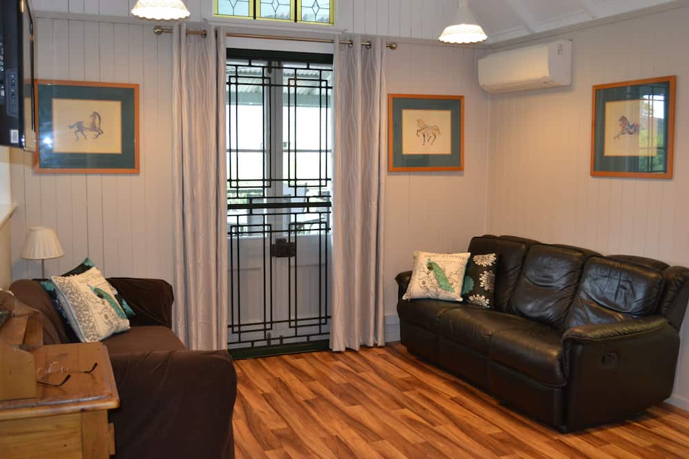 Photo of Livingroom in Warwick