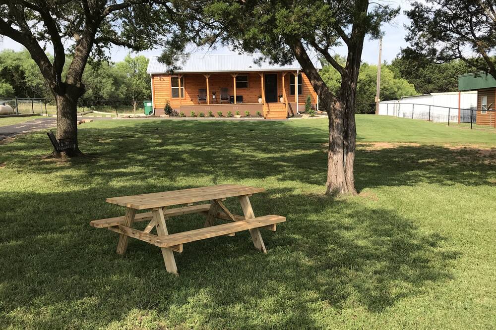 Photo of Outdoor in Graford