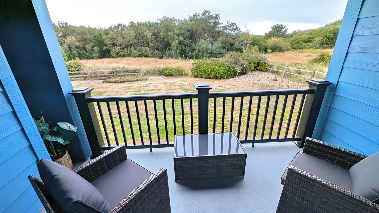Photo of Patio Balcony in Ocean Shores