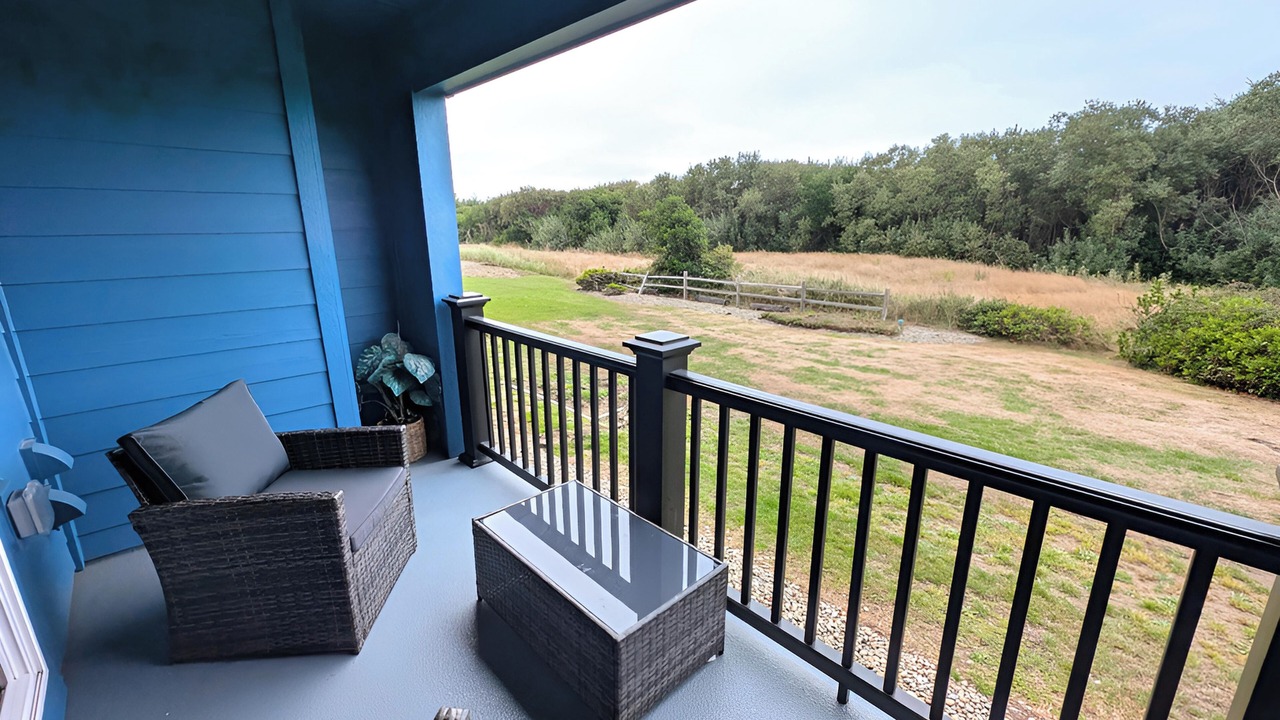 Photo of Patio Balcony in Ocean Shores