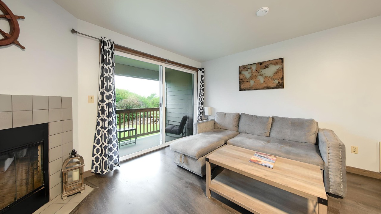 Photo of Livingroom in Ocean Shores