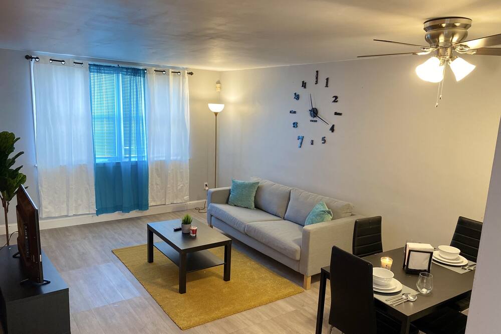 Photo of Livingroom in Upper Darby