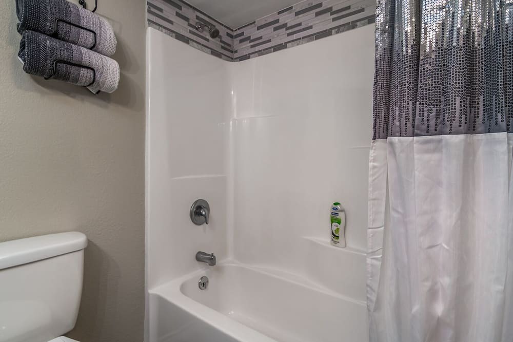 Photo of Bathroom in Tulia