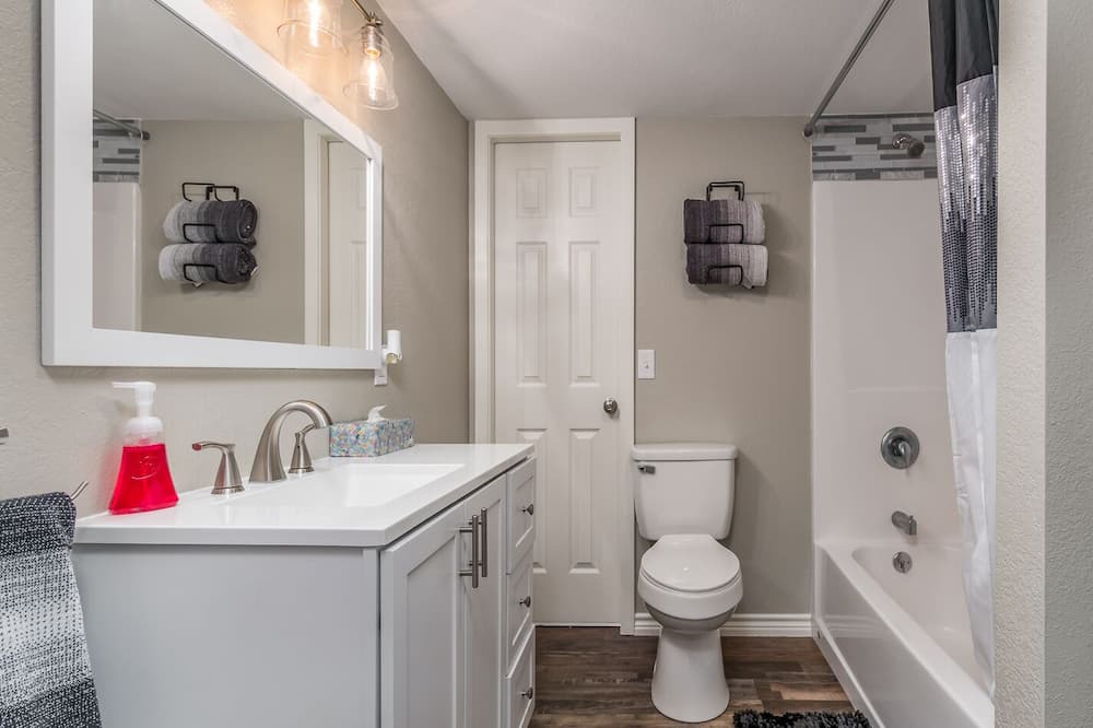 Photo of Bathroom in Tulia