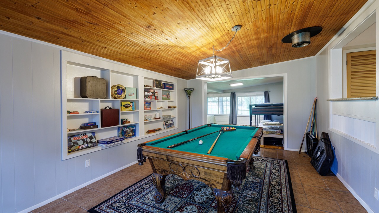 Photo of Bedroom in Cedar Creek