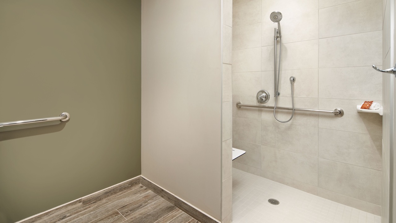 Photo of Bathroom in Peters