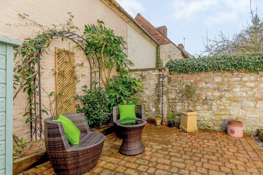 Photo of Patio Balcony in Kineton