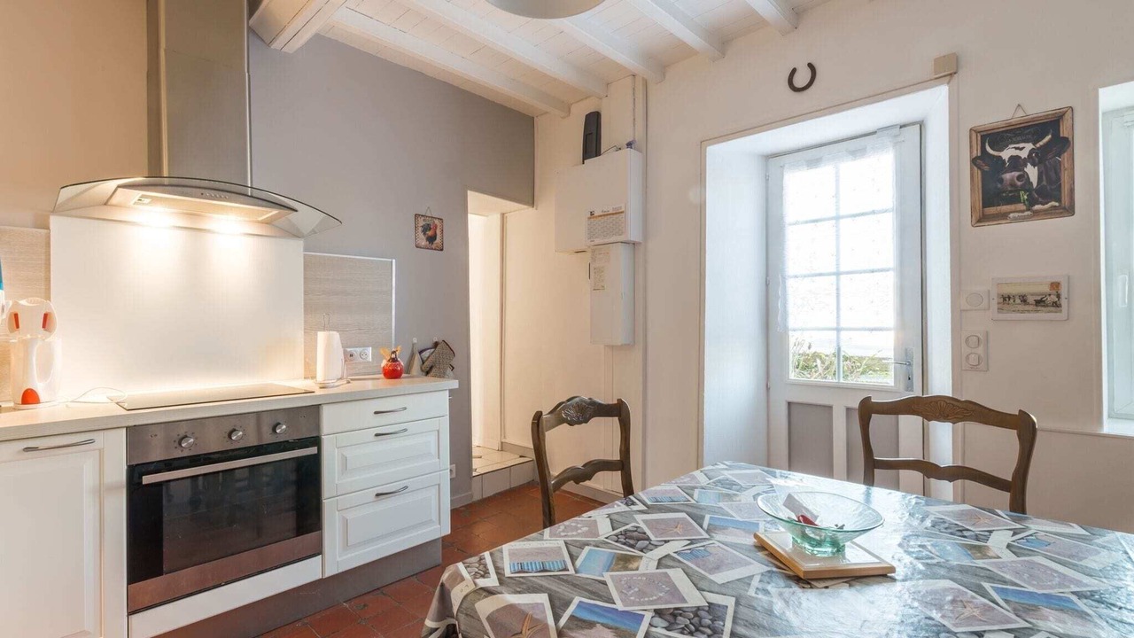 Photo of Kitchen in Saint-Laurent-sur-Mer