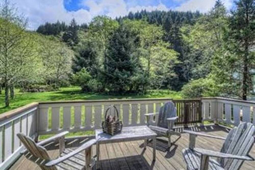 Photo of Patio Balcony in Yachats