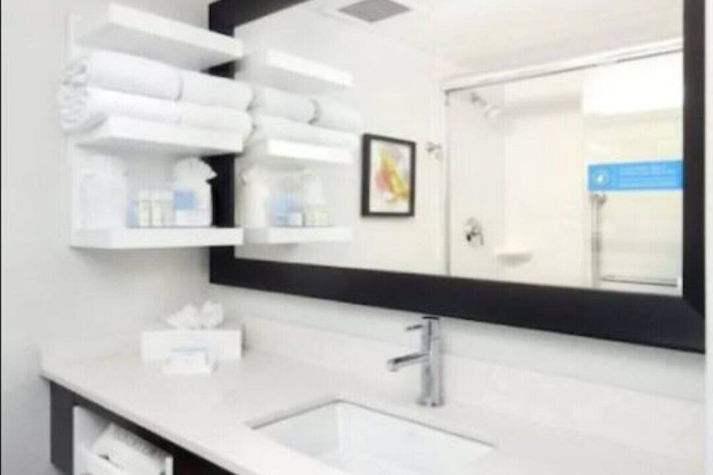Photo of Bathroom in Florida Center