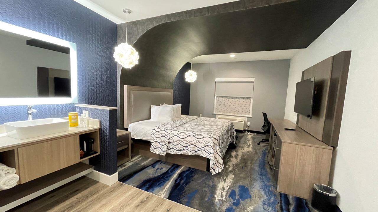 Photo of Bedroom in Northeast Houston