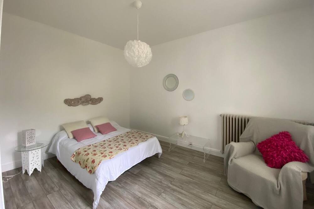 Photo of Bedroom in Saint-Martin-de-Valamas