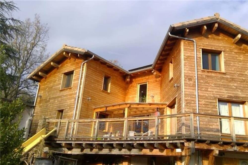Photo of Outdoor in Banne