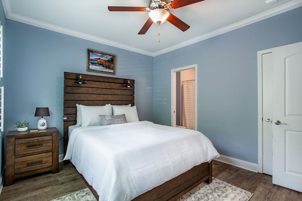 Photo of Bedroom in Townsend