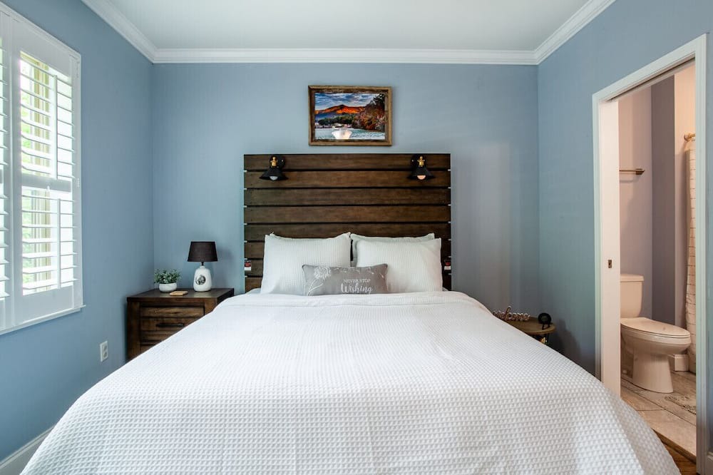 Photo of Bedroom in Townsend