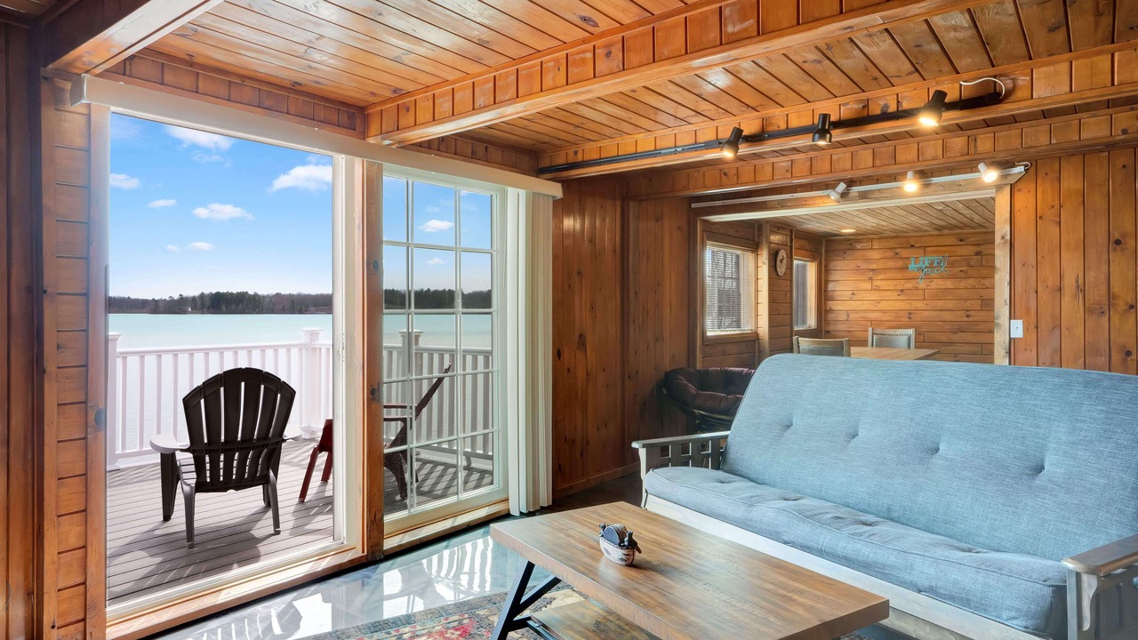 Photo of Livingroom in Mayfield