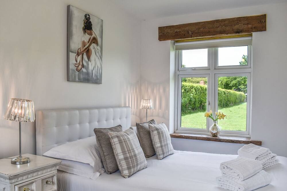 Photo of Bedroom in Canford Magna