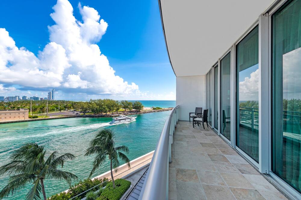 Photo of Patio Balcony in Bal Harbour
