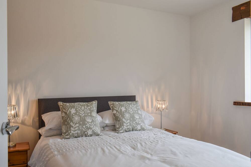 Photo of Bedroom in Canford Magna