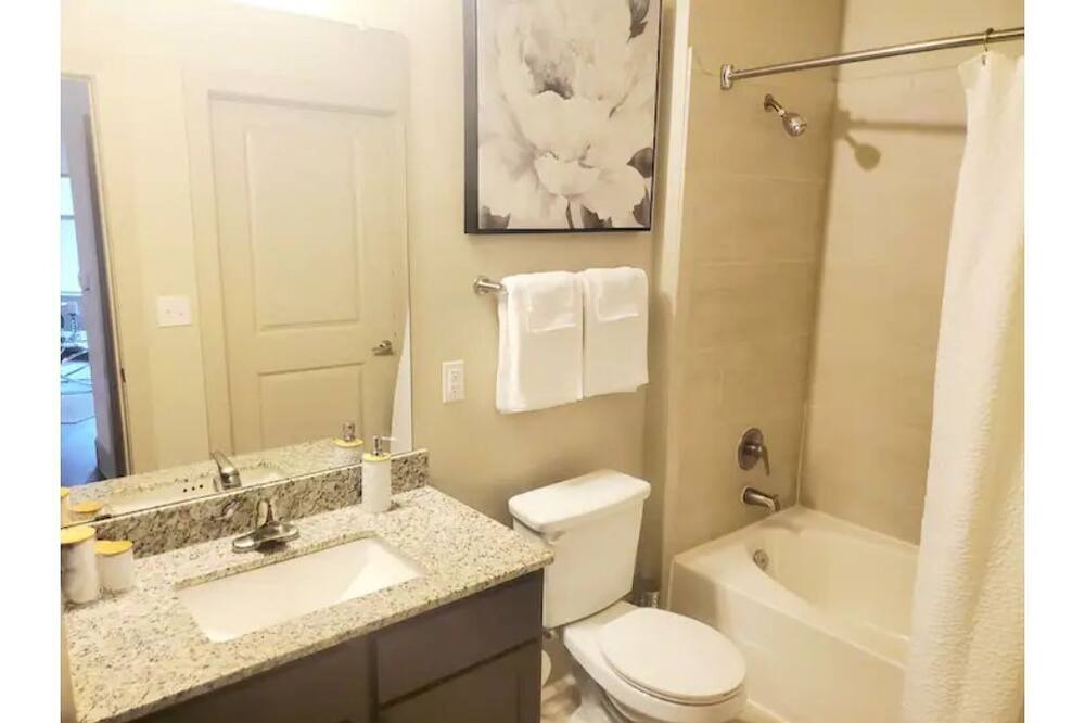 Photo of Bathroom in Memorial