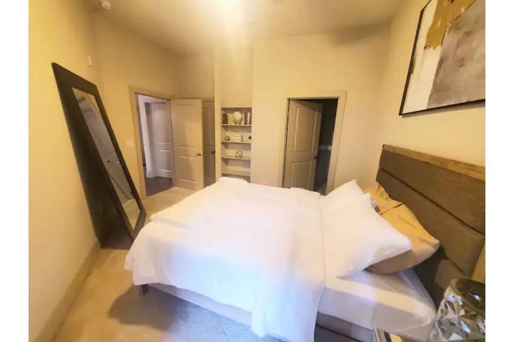 Photo of Bedroom in Memorial