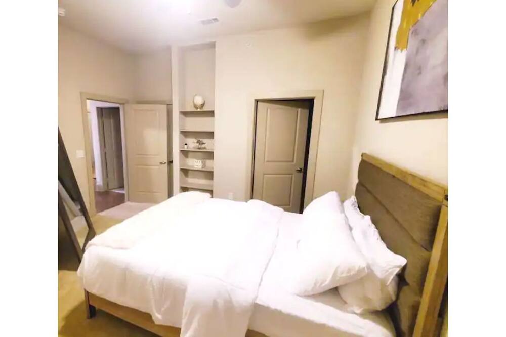 Photo of Bedroom in Memorial