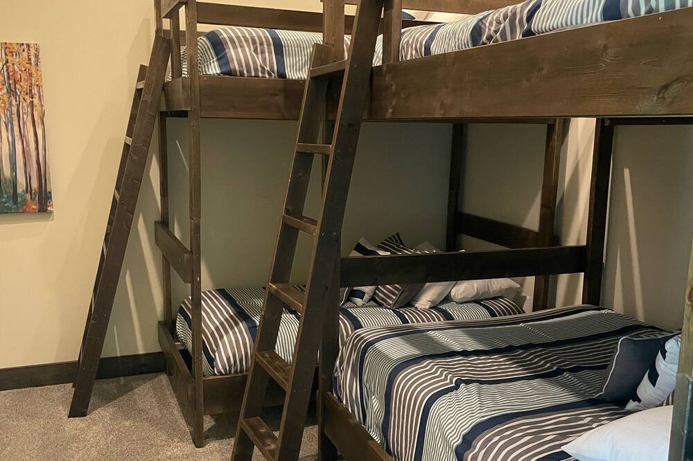 Photo of Bedroom in Ellicottville