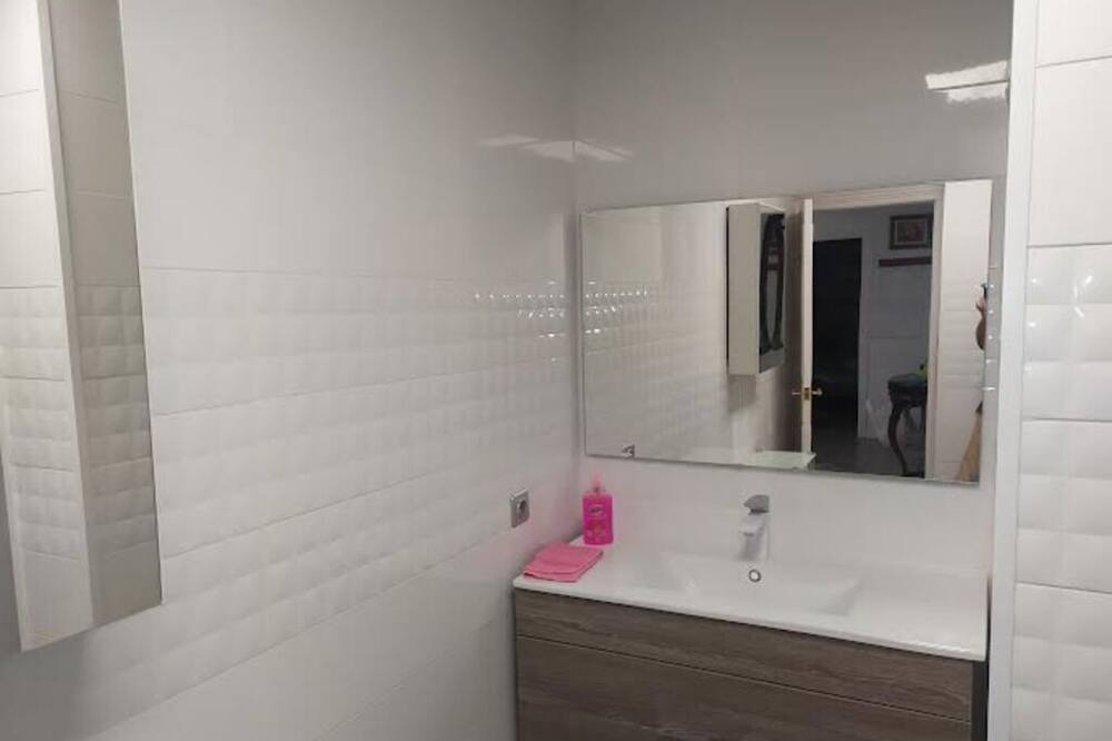 Photo of Bathroom in Elche