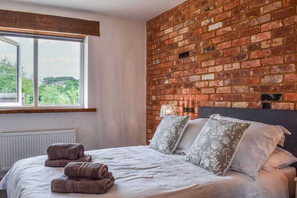 Photo of Bedroom in Canford Magna