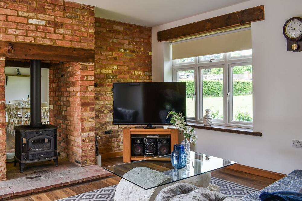 Photo of Livingroom in Canford Magna
