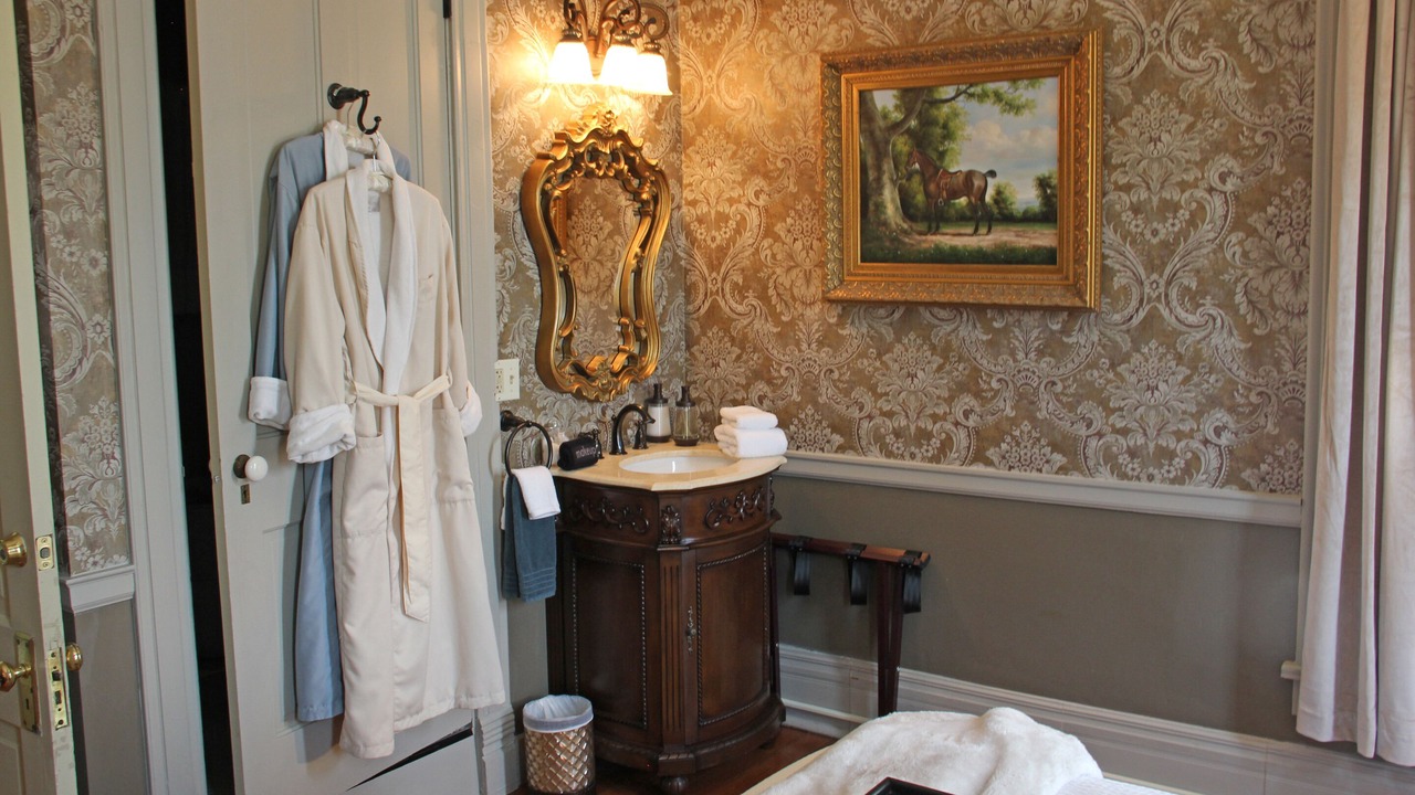 Photo of Bathroom in Boonville