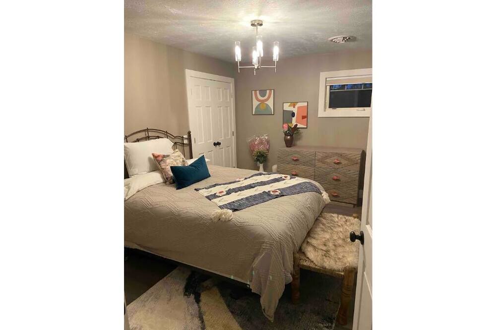 Photo of Bedroom in Rockwood