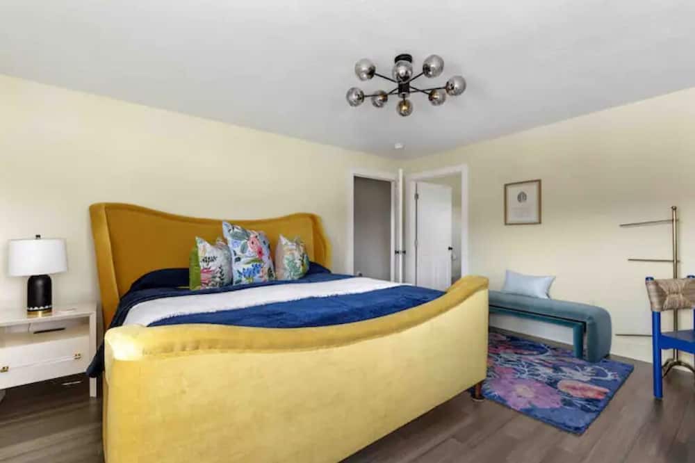 Photo of Bedroom in Rockwood
