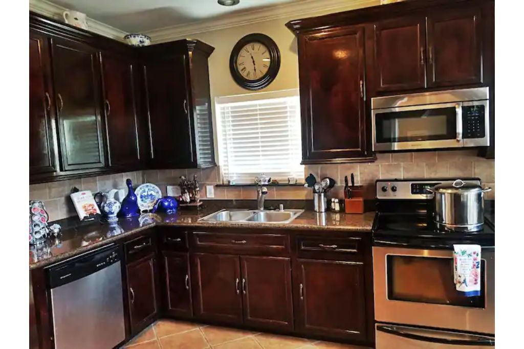 Photo of Kitchen in Pointblank