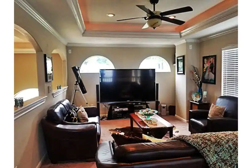 Photo of Livingroom in Pointblank