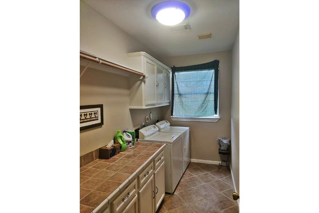 Photo of Kitchen in Pointblank