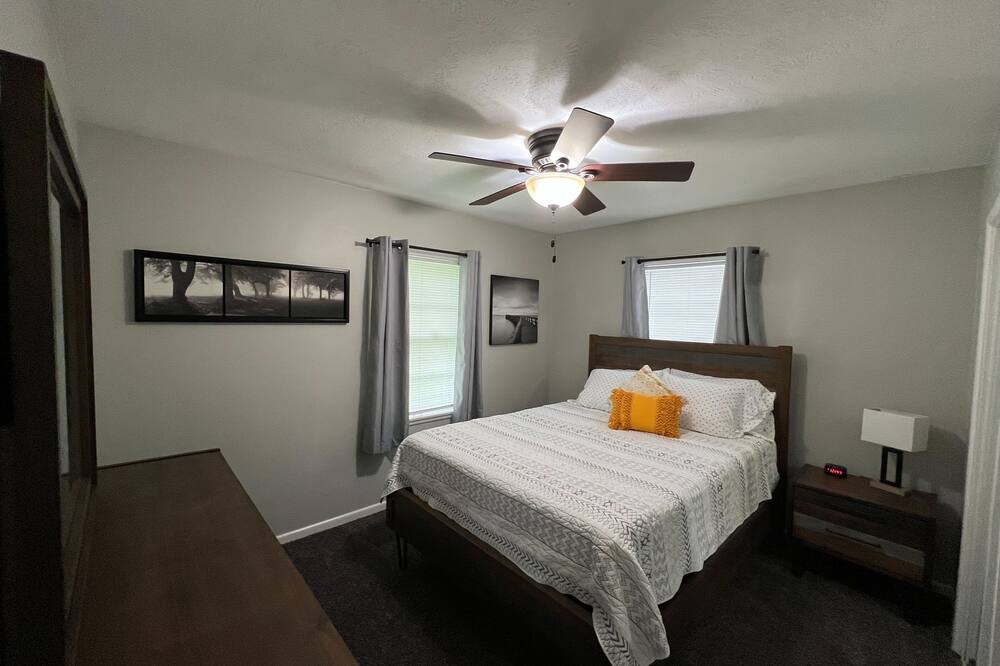 Photo of Bedroom in Sioux Falls