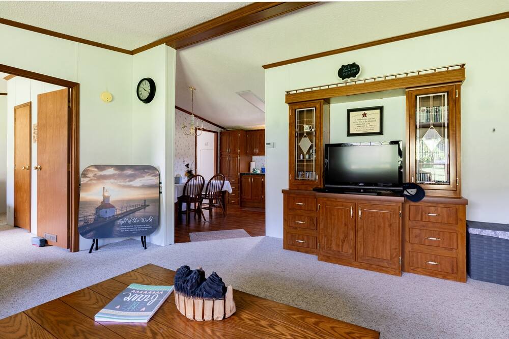 Photo of Bedroom in Gaines