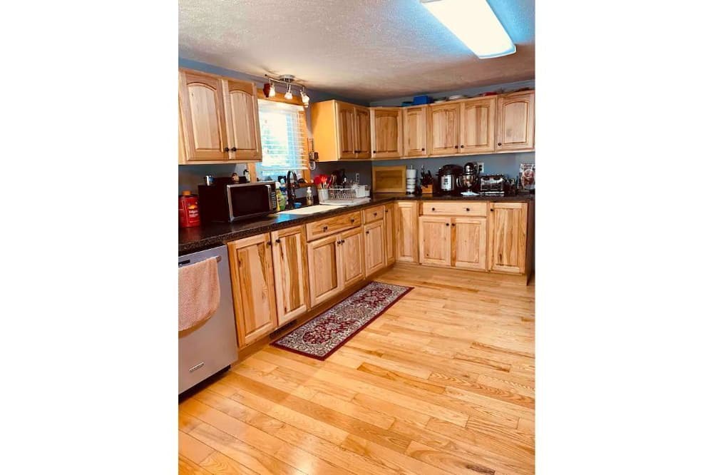 Photo of Kitchen in Burdett