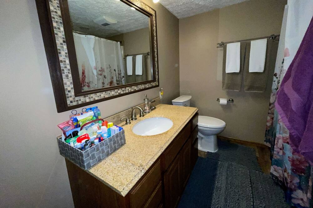 Photo of Bathroom in Burdett