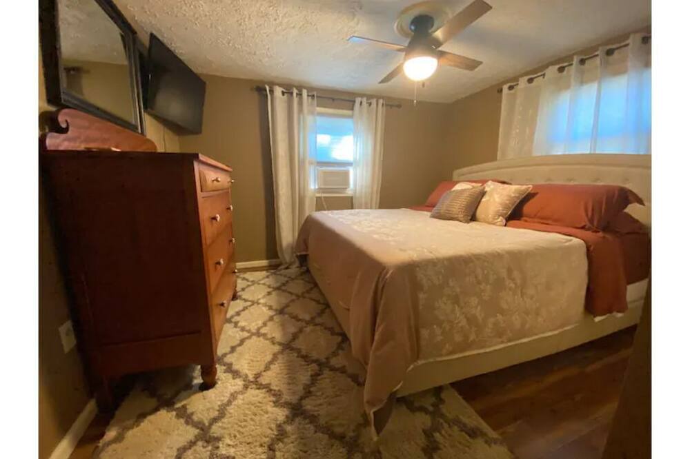 Photo of Bedroom in Burdett