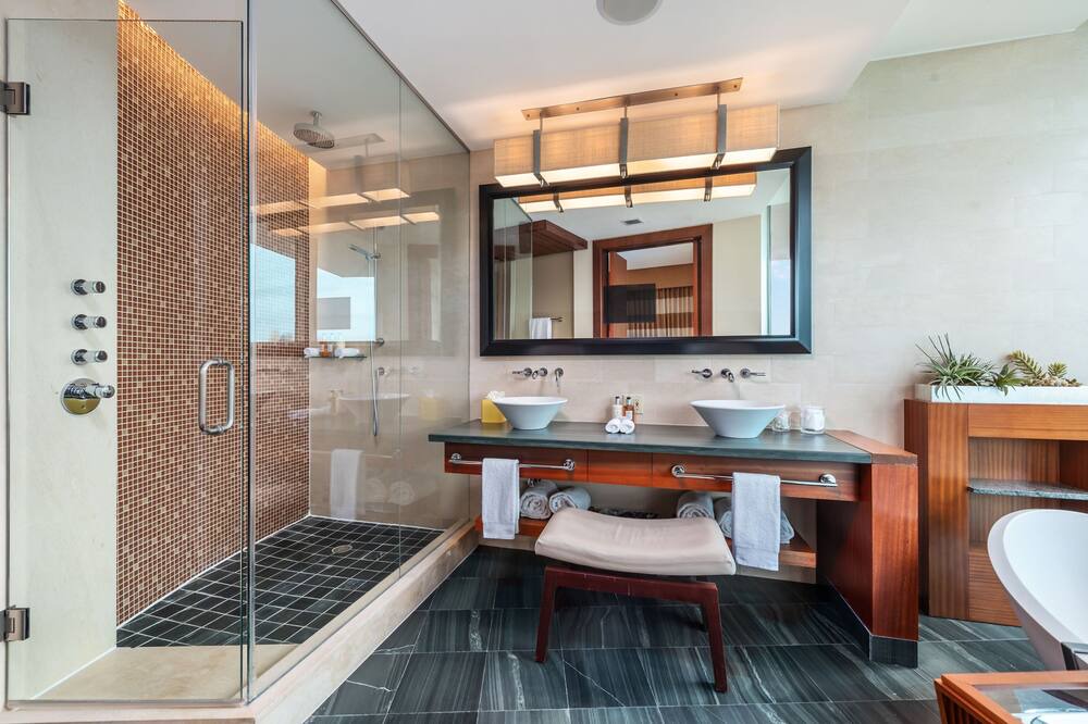 Photo of Bathroom in Bal Harbour