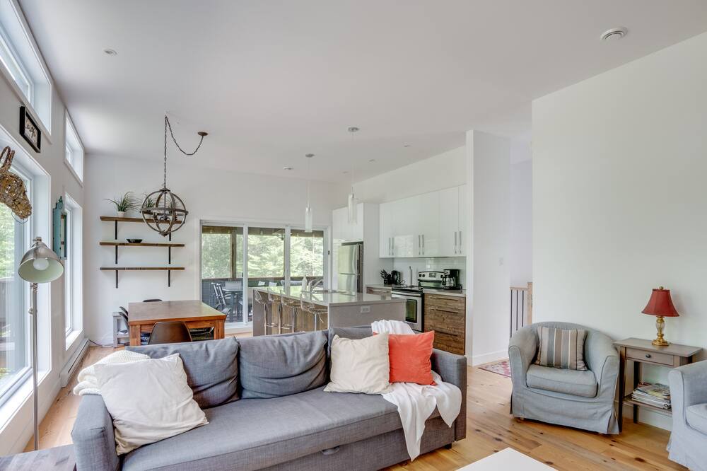 Photo of Livingroom in Sainte-Emelie-de-L'Energie