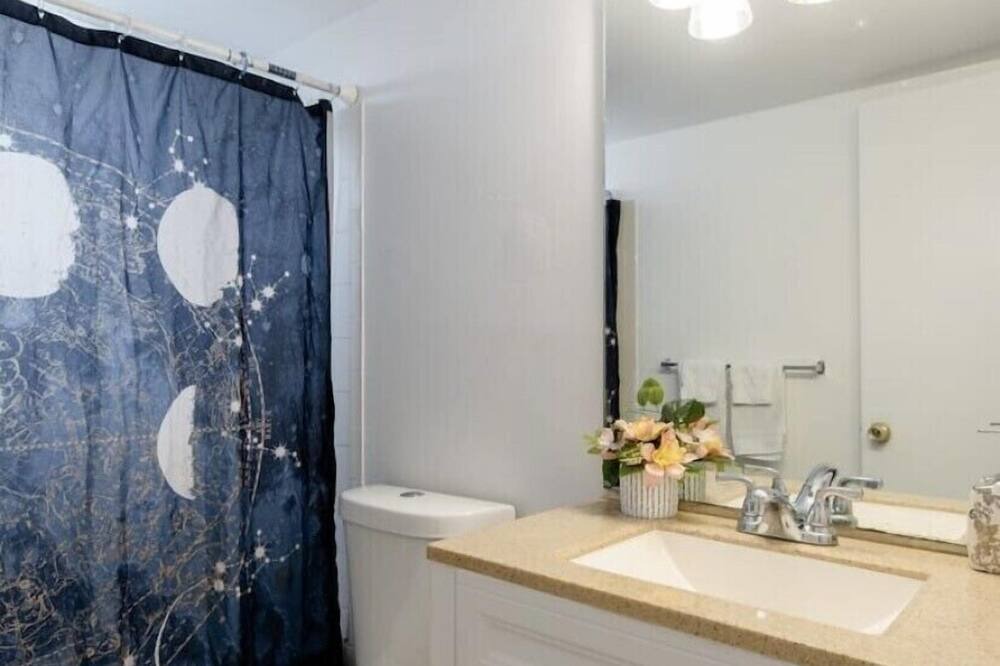 Photo of Bathroom in Sunrise