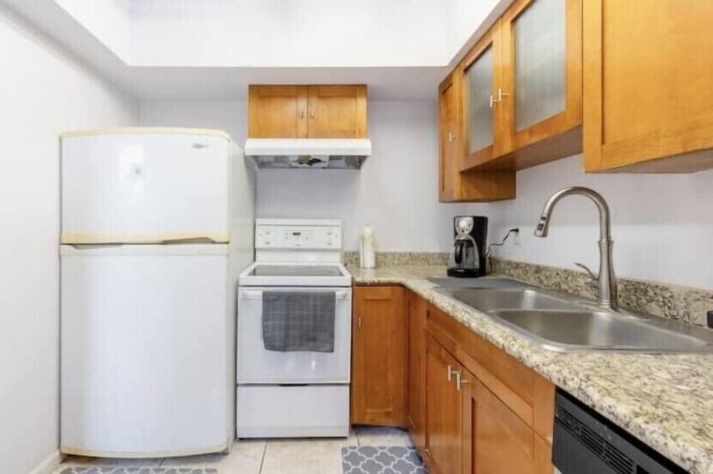 Photo of Kitchen in Sunrise
