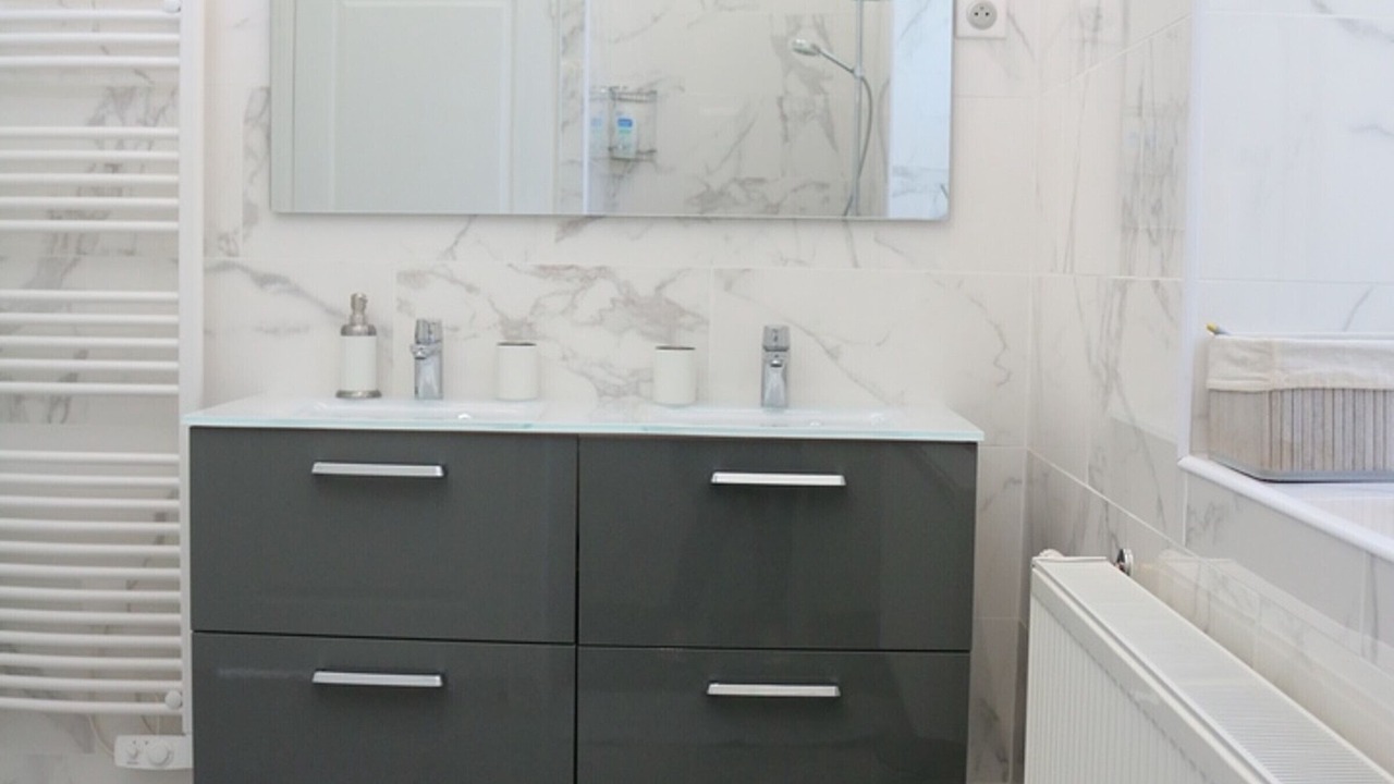 Photo of Bathroom in Romeries