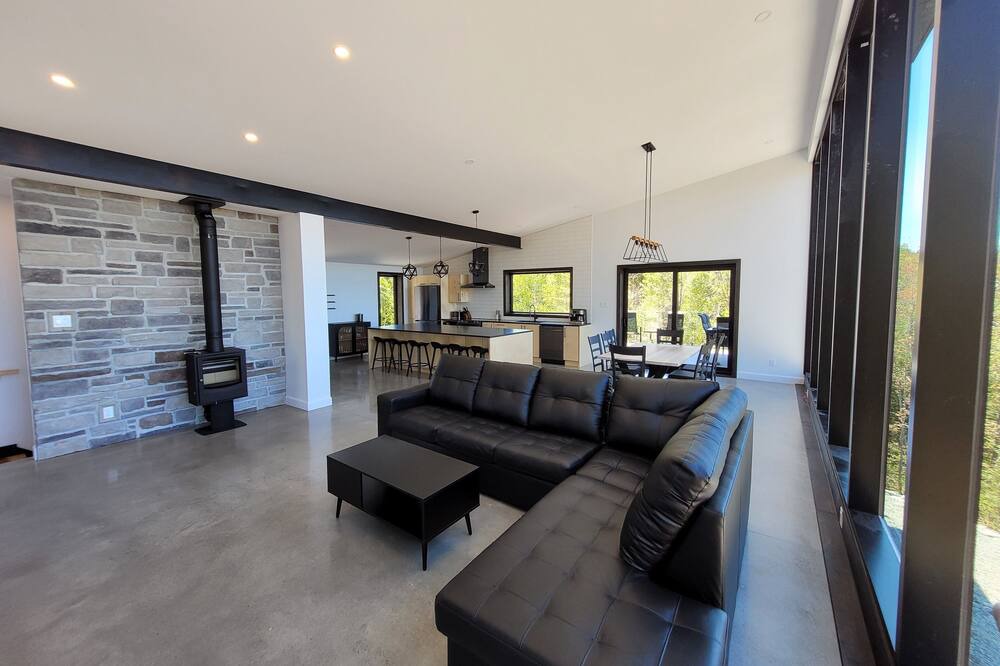 Photo of Livingroom in L'Anse-Saint-Jean