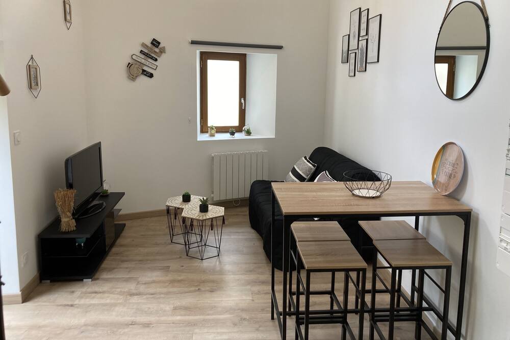 Photo of Livingroom in Espalion